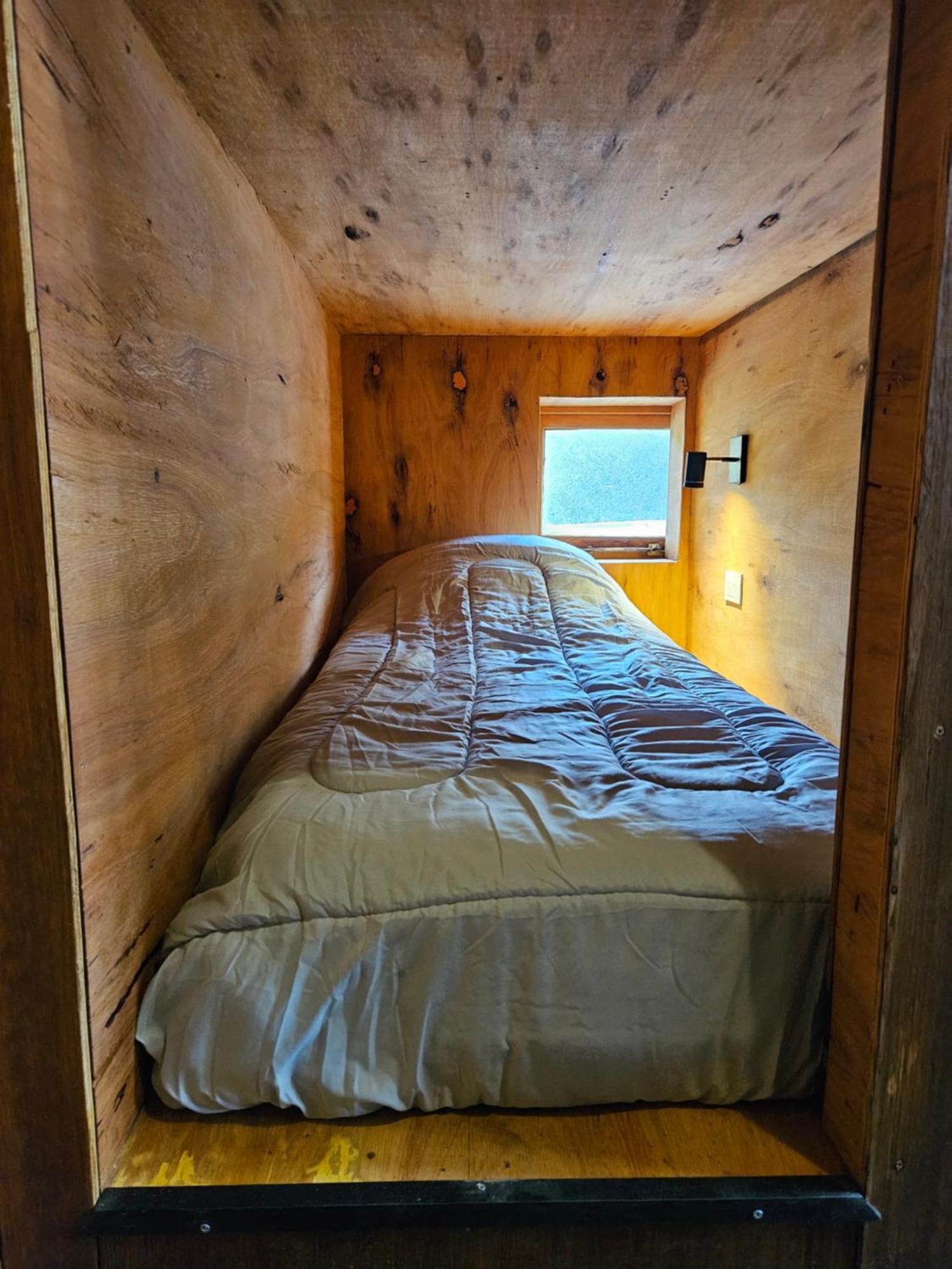 Hostel Capsula Refugio Oeste San Carlos de Bariloche Exterior photo